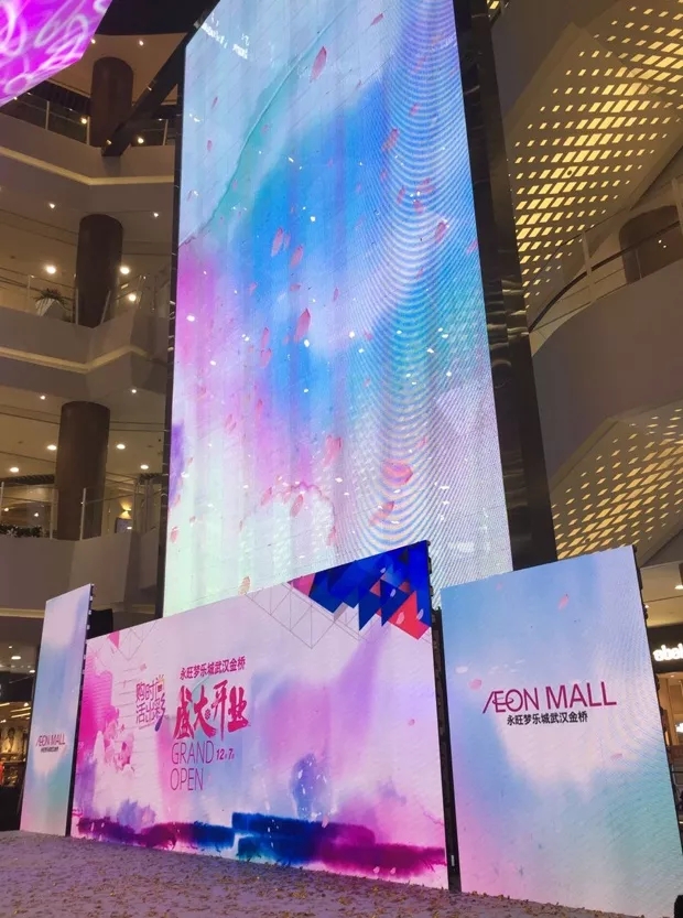 這面3層樓高的壹品玉屏，帶火這座16萬㎡購(gòu)物中心的線下營(yíng)銷 5.webp.jpg