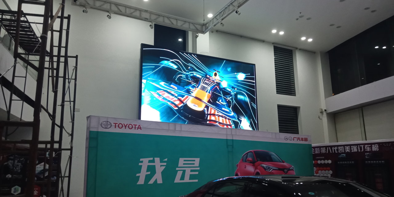 P2<a href=http://m.zhushasp.com/xiaojianju/ target=_blank class=infotextkey>小間距</a><a href=http://m.zhushasp.com target=_blank class=infotextkey>led顯示屏</a>價格